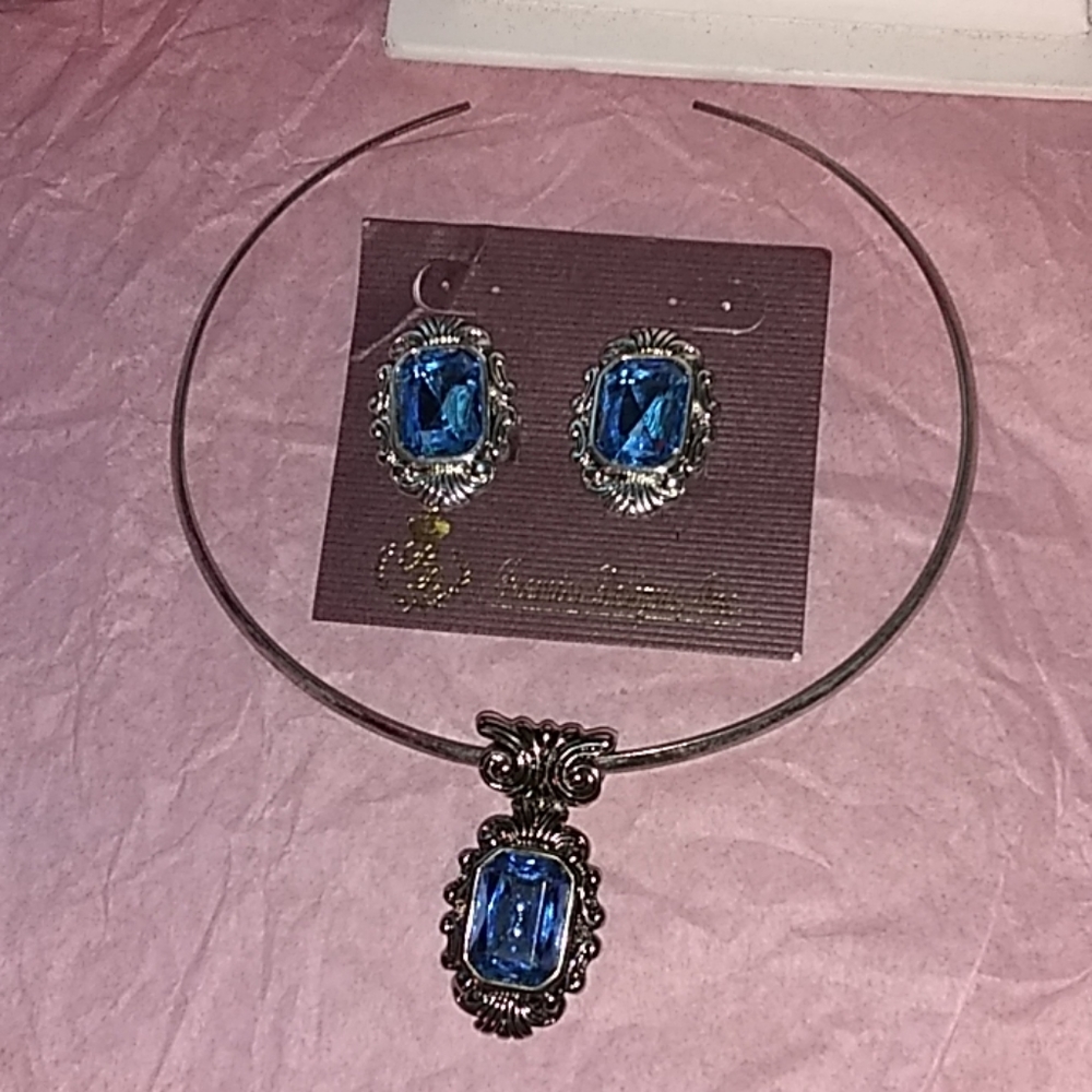😍😁FABULOUS!/BLUE RIGHNSTONES PENDANT SET😍🤗 - Picture 5 of 8